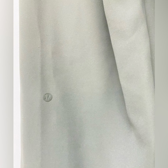 Lululemon on the fly wide leg pants 7/8 length - Picture 8 of 10